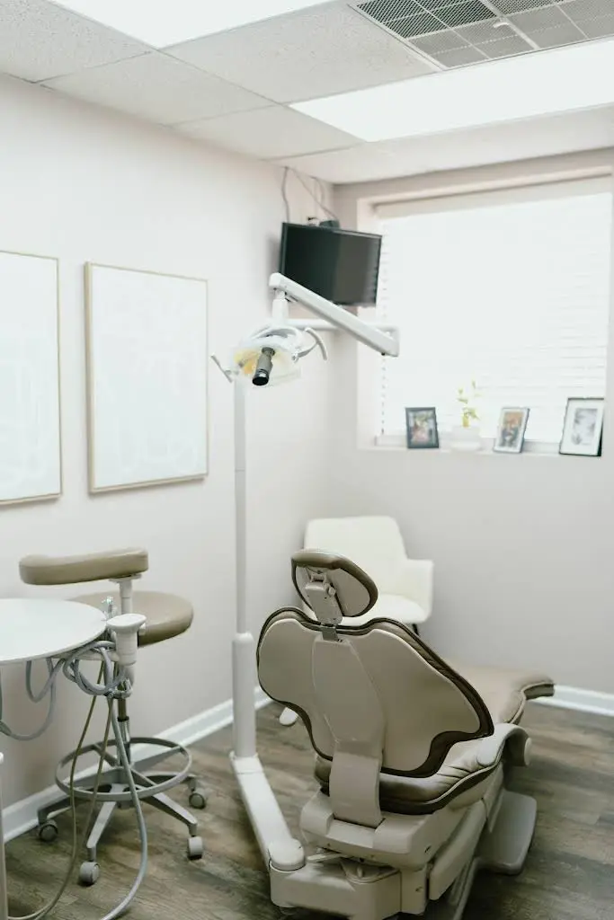 Aiken and Wilson Dentistry - Professional dental clinic exterior with modern facilities