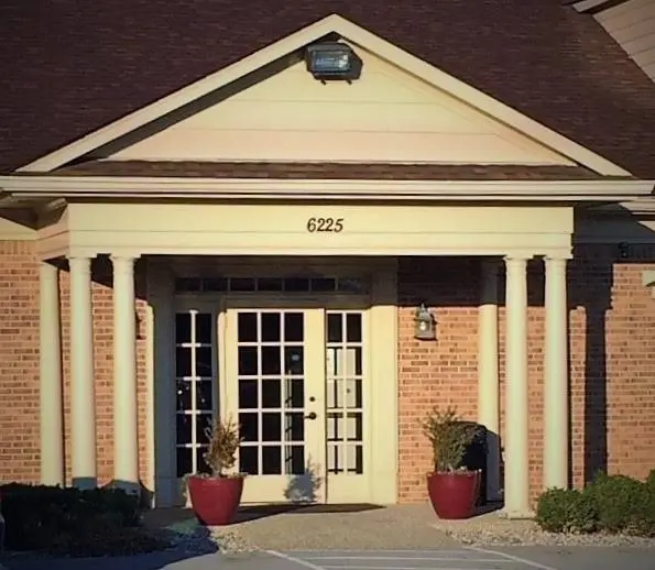 Kentucky Oral Surgery & Dental Implant Center - Professional dental clinic exterior with modern facilities