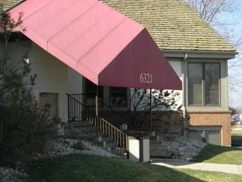 Dr. Paul Loper, DDS Family Dentistry - Professional dental clinic exterior with modern facilities