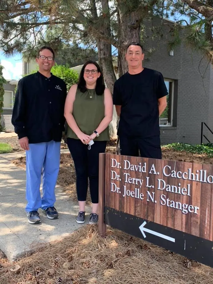 Cacchillo and Daniel, Periodontics & Dental Implants - Professional dental clinic exterior with modern facilities