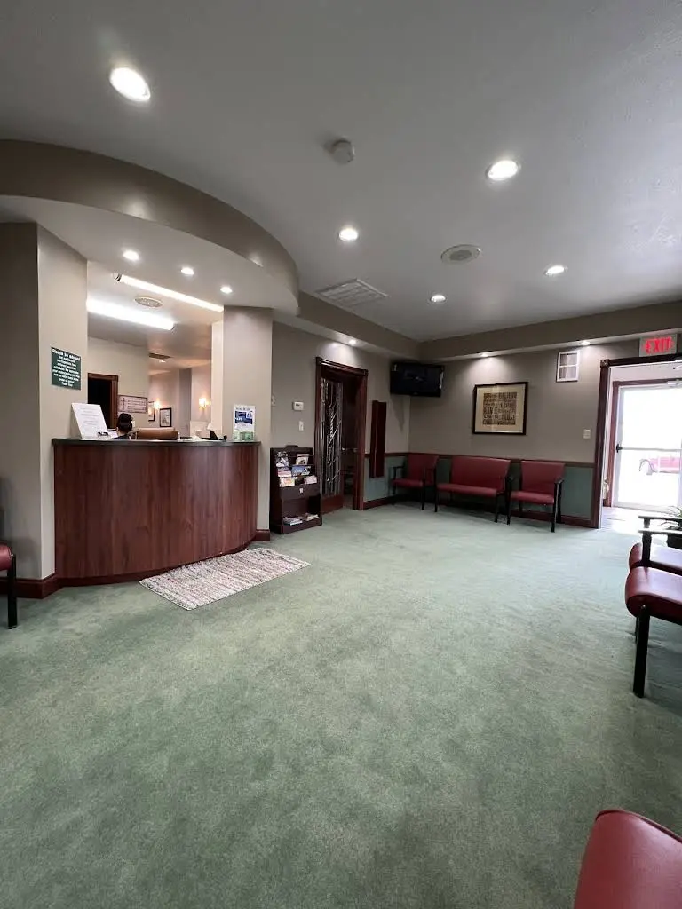 Stephen K Williams DDS & Associates - Professional dental clinic exterior with modern facilities