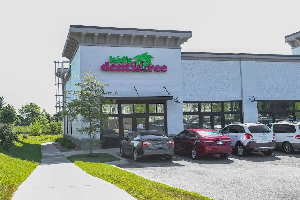 Kid's Dentistree - Professional dental clinic exterior with modern facilities
