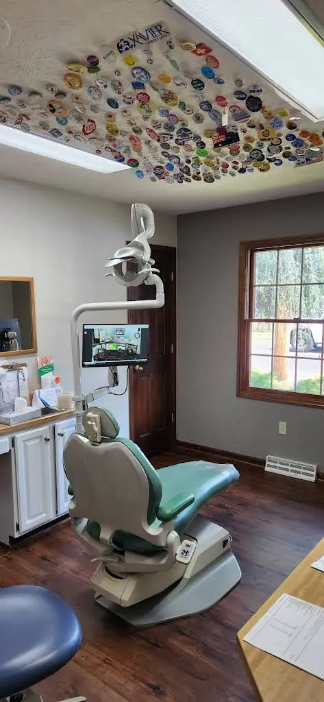 Jarod L Walls DDS LLC - Professional dental clinic exterior with modern facilities