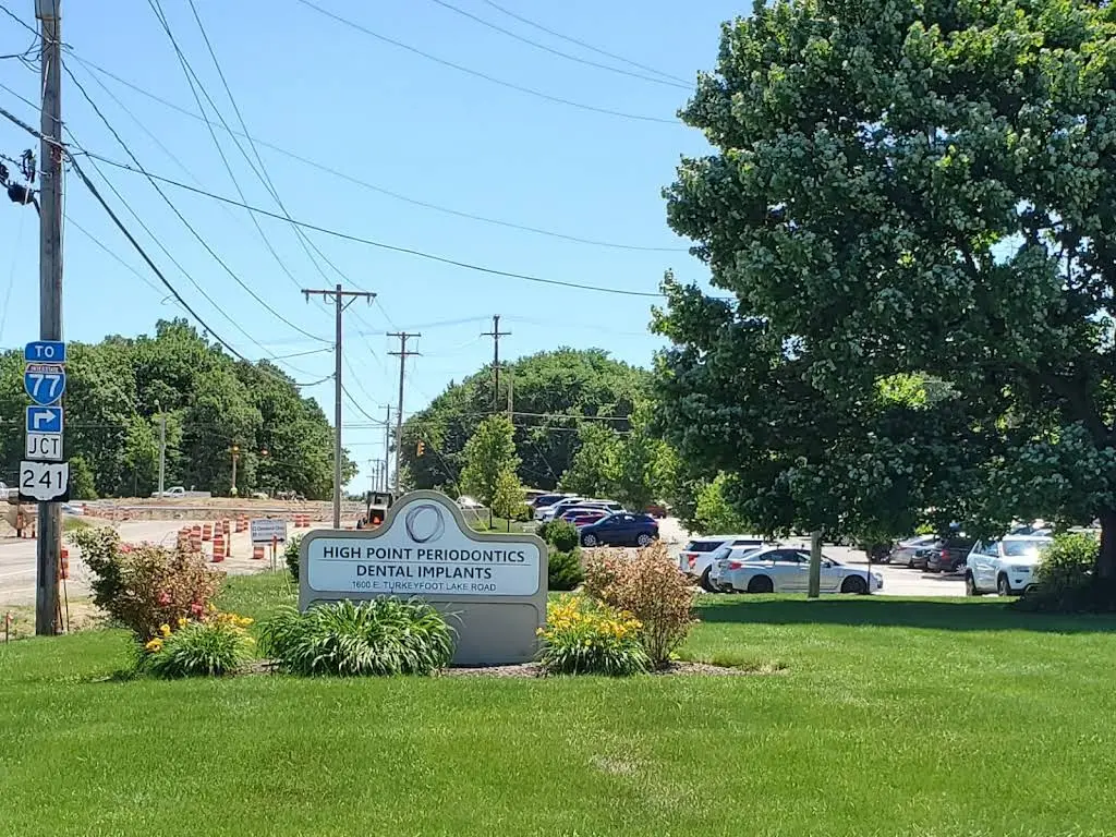High Point Periodontics - Professional dental clinic exterior with modern facilities
