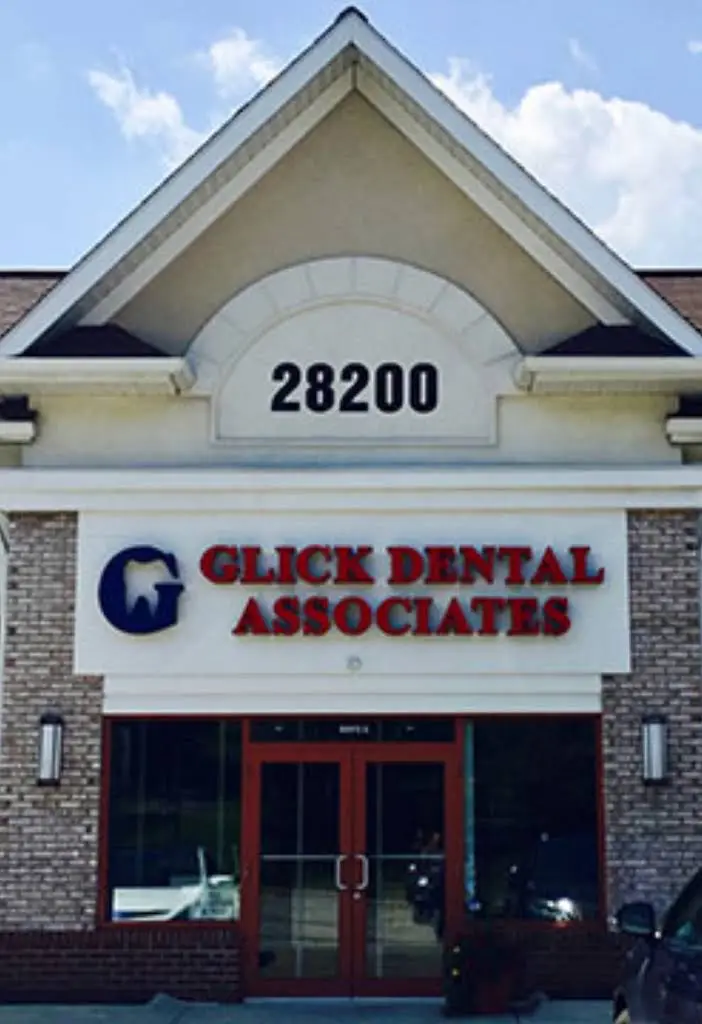 Glick Dental Associates - Professional dental clinic exterior with modern facilities