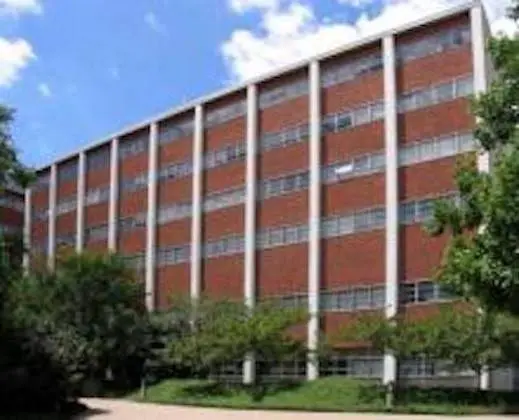 UK Dentistry - Professional dental clinic exterior with modern facilities