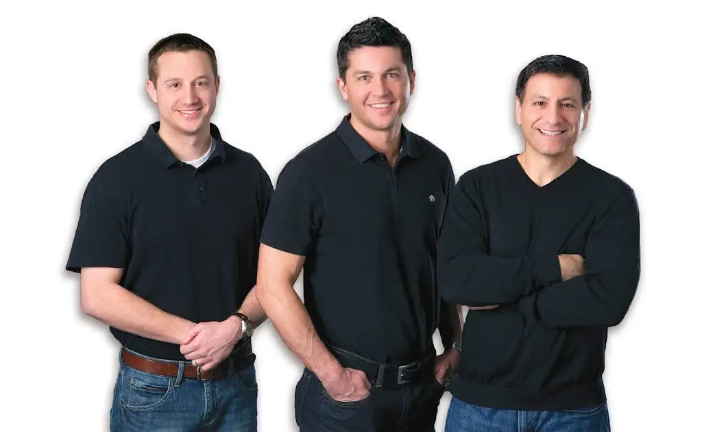 Holmes & Palmer Orthodontics - Professional dental clinic exterior with modern facilities