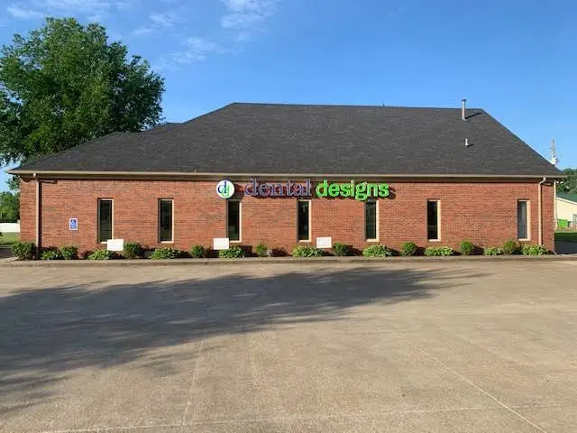 Dental Designs of Owensboro - Professional dental clinic exterior with modern facilities