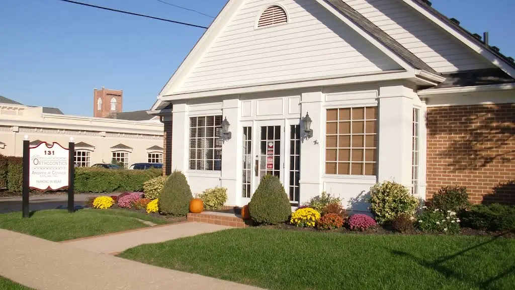 Connor and Malaga Orthodontics - Professional dental clinic exterior with modern facilities