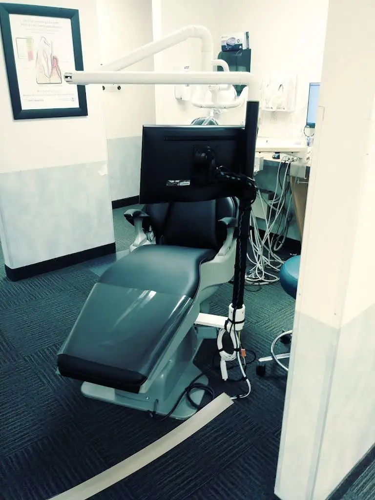 Great Expressions Dental Centers - Professional dental clinic exterior with modern facilities