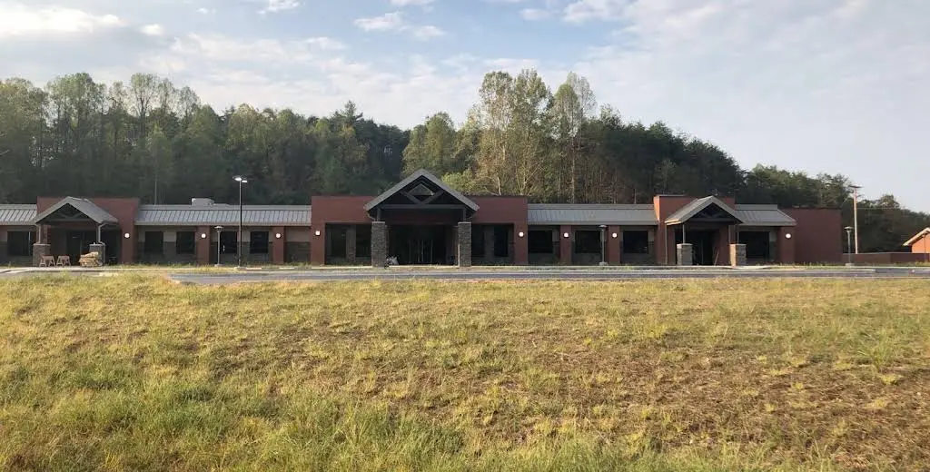 Juniper Health Breathitt County - Professional dental clinic exterior with modern facilities