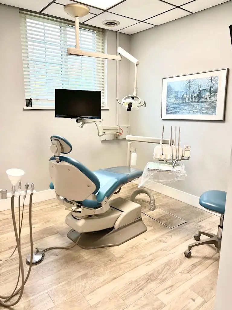 Scher Dental Group - Professional dental clinic exterior with modern facilities
