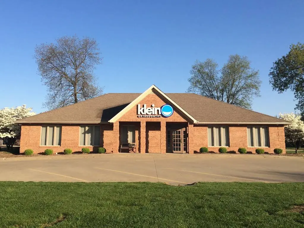 Klein Orthodontics - Professional dental clinic exterior with modern facilities