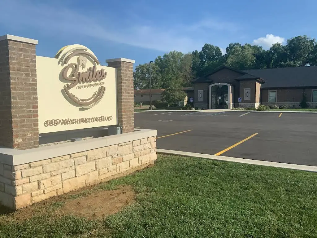 Smiles on the Boulevard - Professional dental clinic exterior with modern facilities