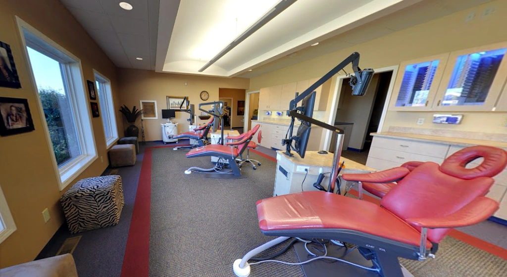 Childers Orthodontics - Professional dental clinic exterior with modern facilities