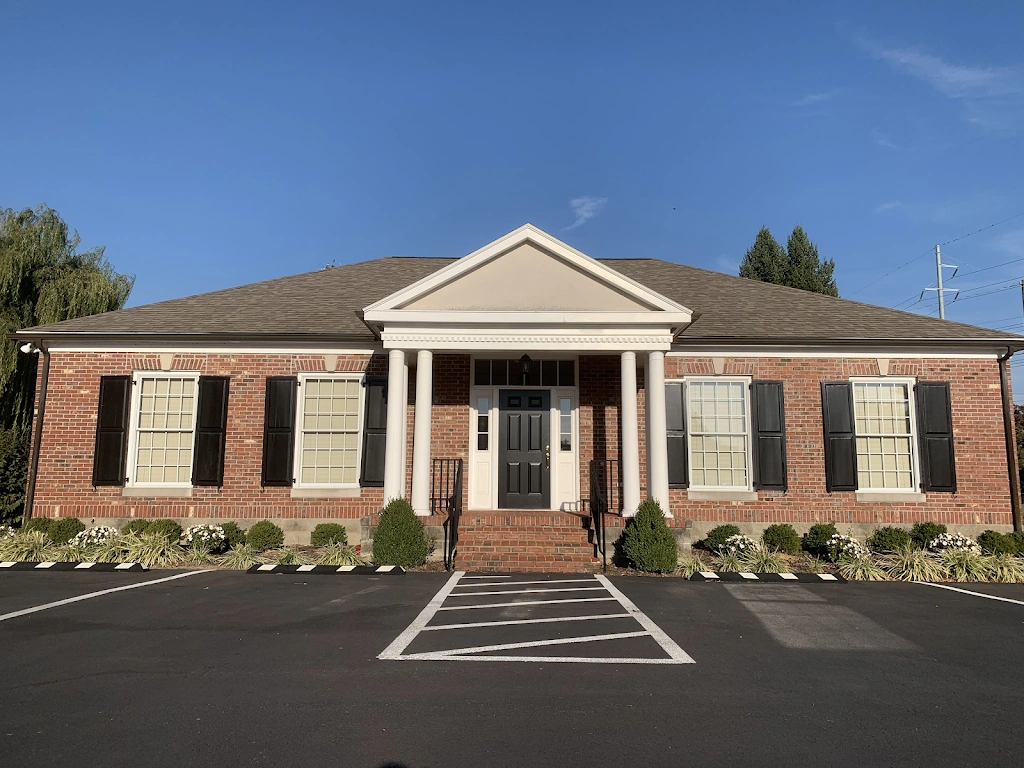 MaryBeth Blair Reynolds, D.M.D. PLLC & Wm. Casey Callis D.M.D. PLLC Dental Office - Professional dental clinic exterior with modern facilities