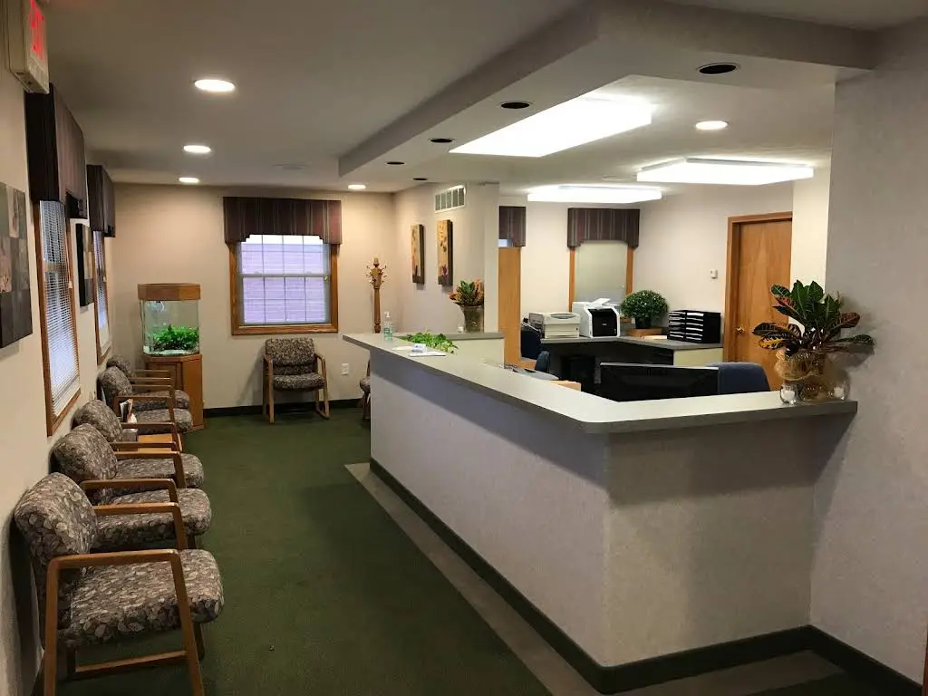Parkersburg Endodontics - Professional dental clinic exterior with modern facilities