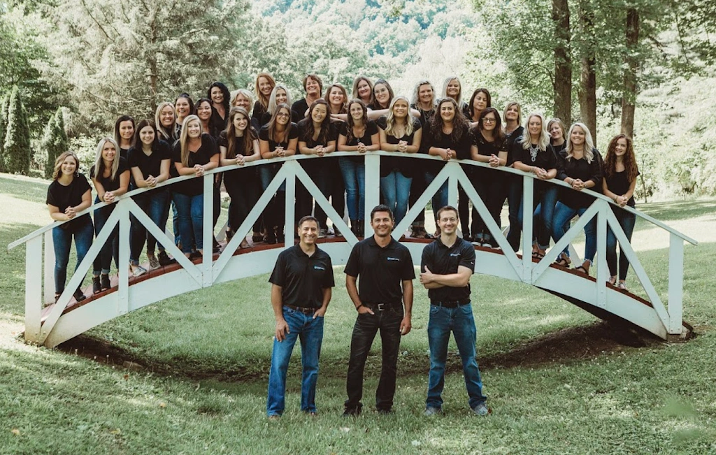 Holmes & Palmer Orthodontics - Professional dental clinic exterior with modern facilities