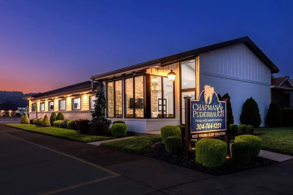 Drs. Chapman & Puderbaugh DDS, PLLC - Professional dental clinic exterior with modern facilities