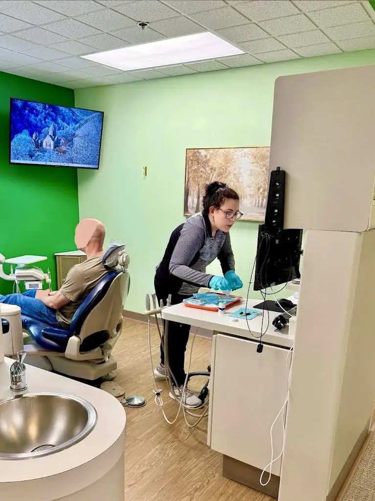 Kelley Family Dentistry - Professional dental clinic exterior with modern facilities