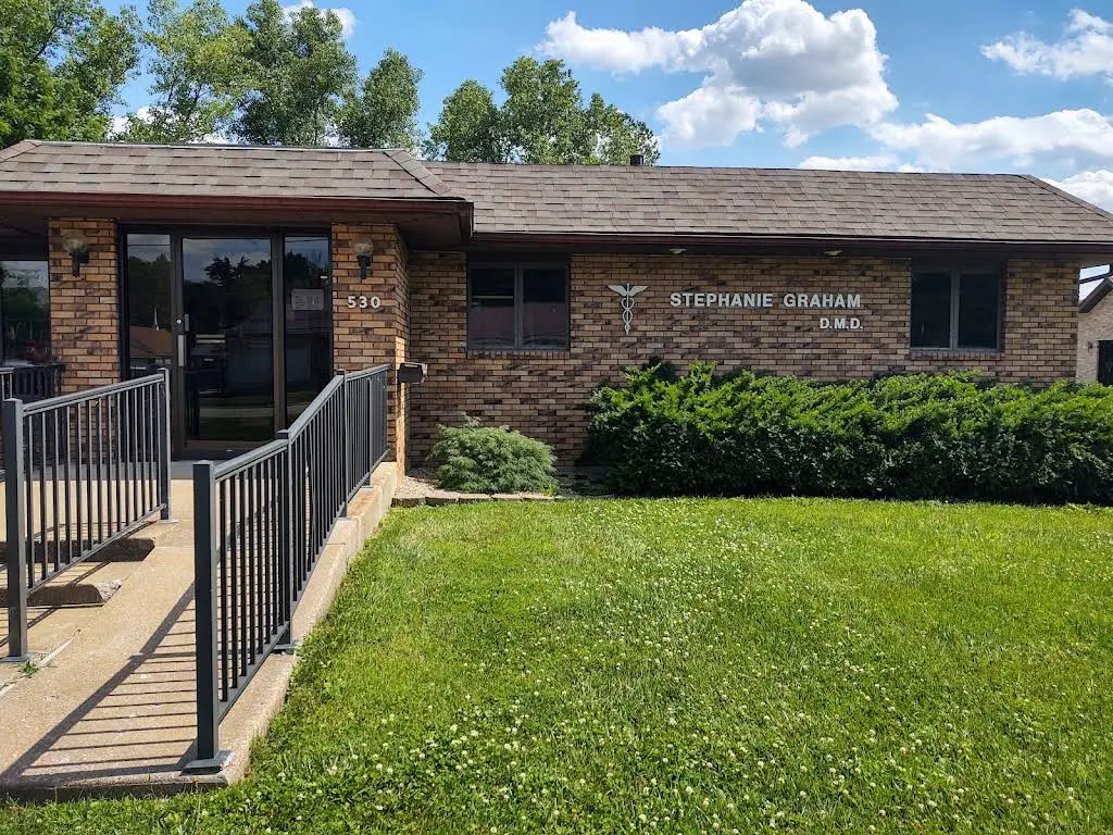 Stephanie E Graham DMD LLC - Professional dental clinic exterior with modern facilities