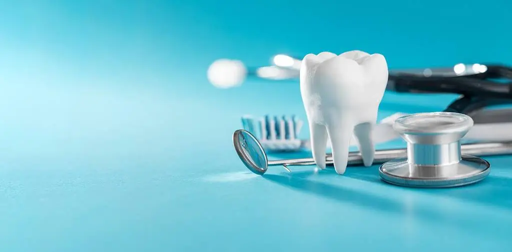 Cumberland Denture Center - Professional dental clinic exterior with modern facilities