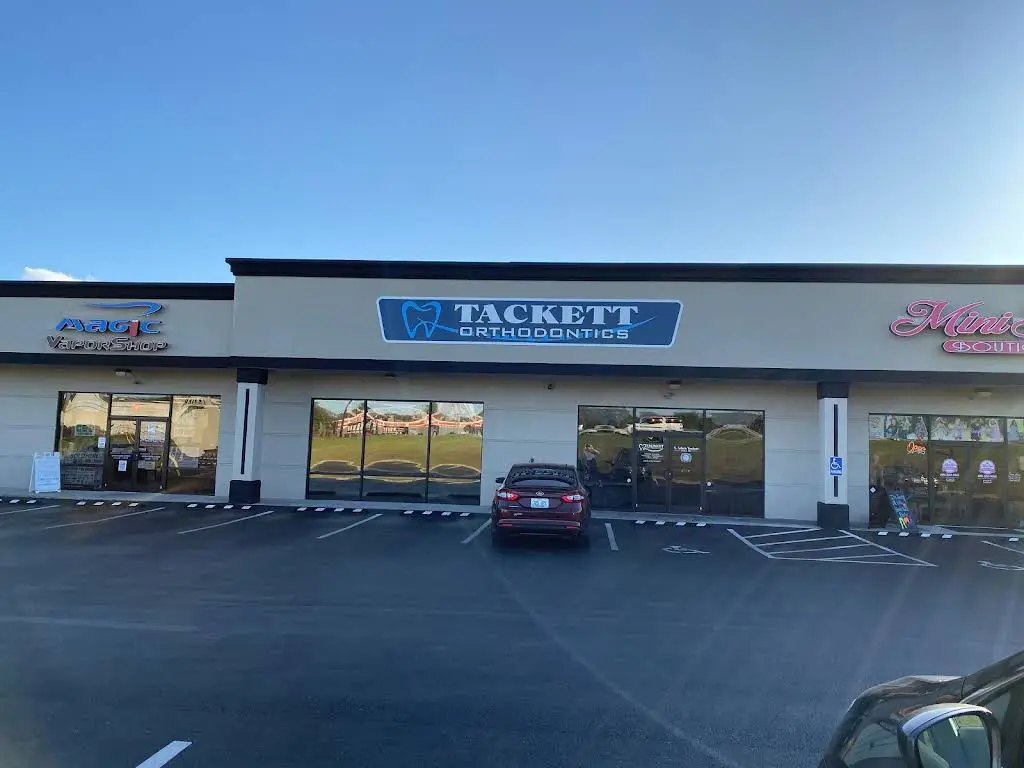 Tackett Orthodontics - Professional dental clinic exterior with modern facilities