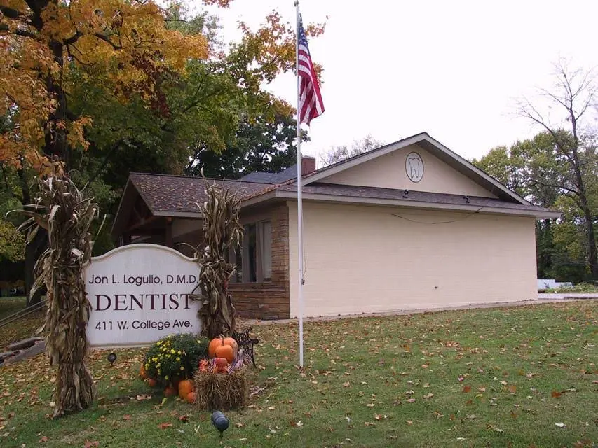 The Gentle Dentist - Professional dental clinic exterior with modern facilities