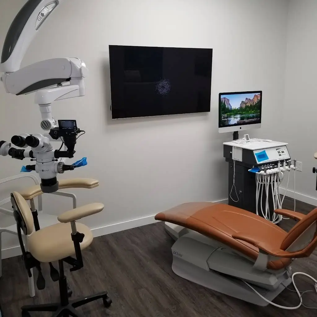 Frazier Endodontics - Professional dental clinic exterior with modern facilities