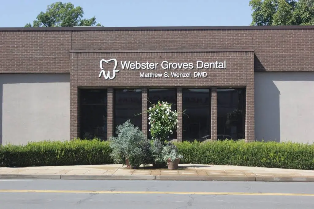 Webster Groves Dental: Matthew S. Wenzel, DMD - Professional dental clinic exterior with modern facilities
