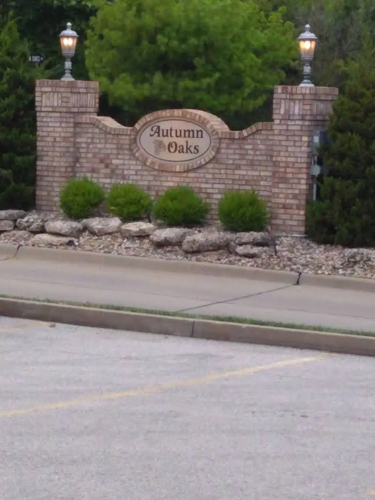 Naylor Periodontics - Professional dental clinic exterior with modern facilities