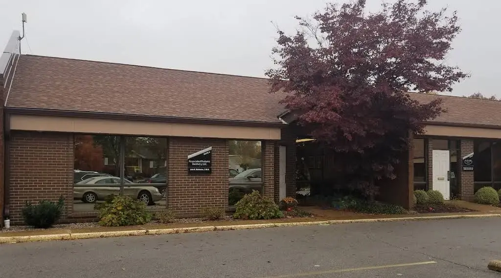 Associated Pediatric Dentistry - Professional dental clinic exterior with modern facilities