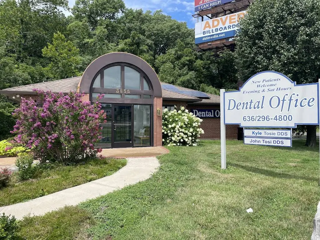 Tosie Dental - Professional dental clinic exterior with modern facilities