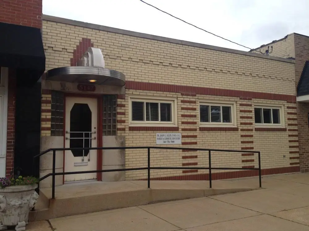 Watson Family Dental - Professional dental clinic exterior with modern facilities