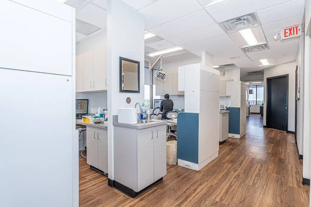 Smile On Dental Studio - Professional dental clinic exterior with modern facilities