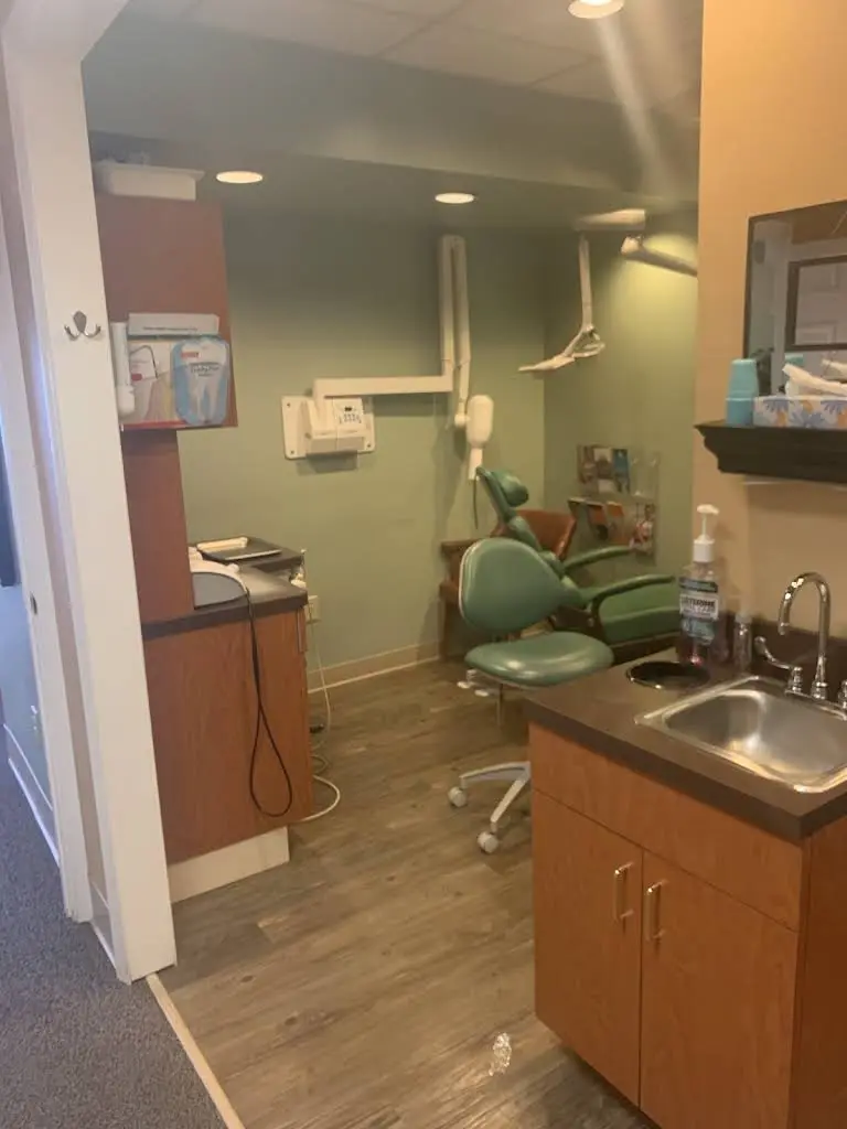 Tate Family Dentistry - Professional dental clinic exterior with modern facilities