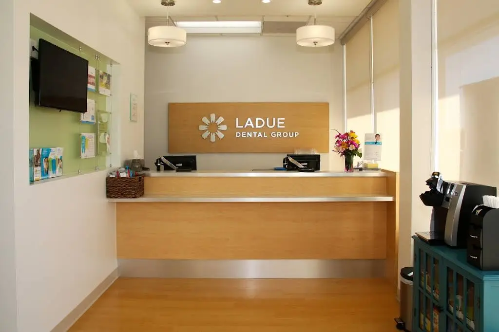 Ladue Dental Group - Professional dental clinic exterior with modern facilities