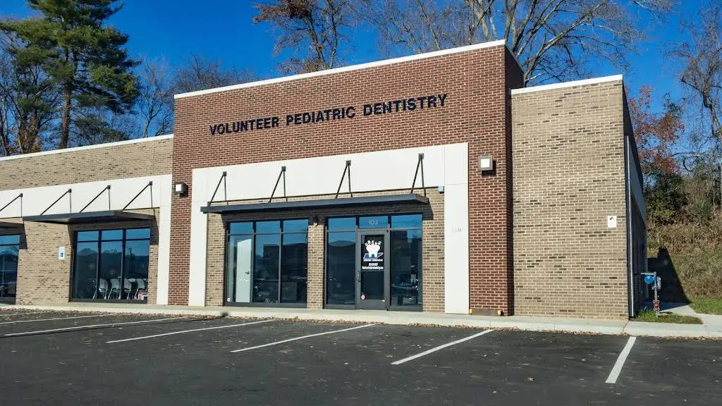 Volunteer Pediatric Dentistry in Powell - Professional dental clinic exterior with modern facilities