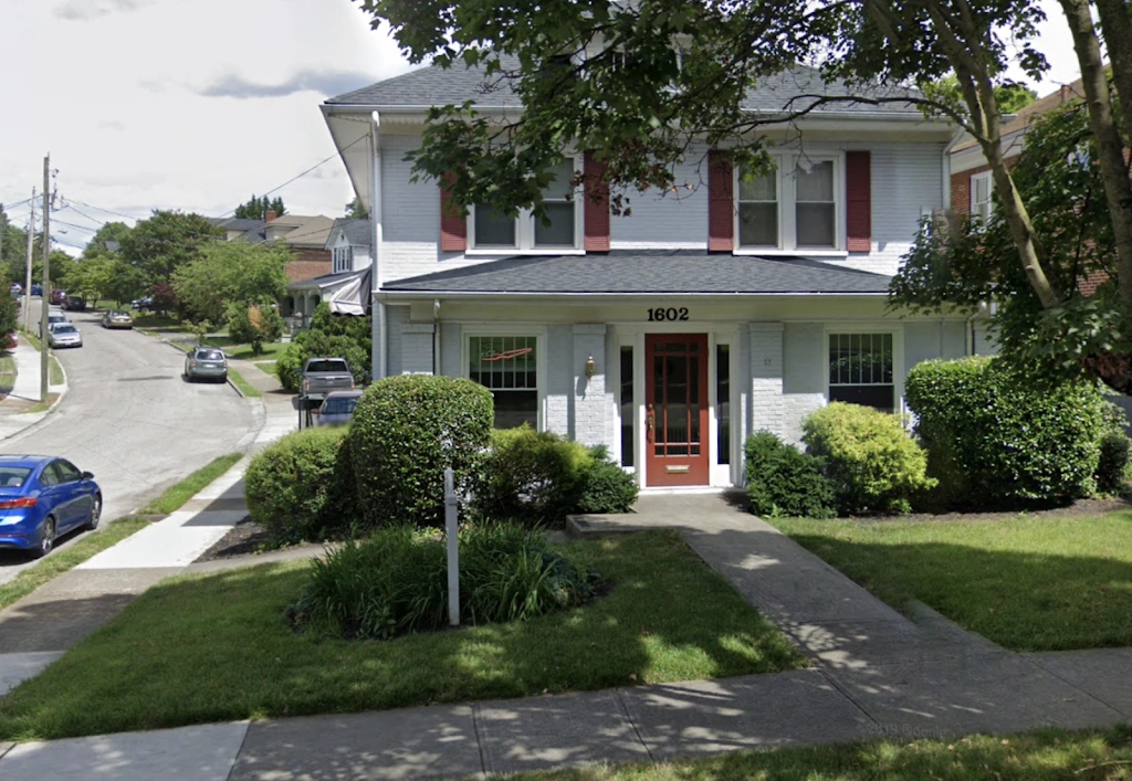 Grandin Family Dentistry - Professional dental clinic exterior with modern facilities
