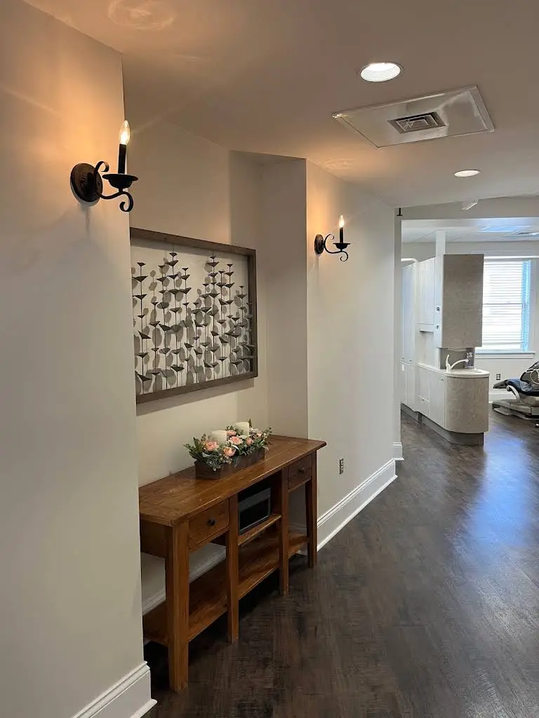 Seymour Dental Associates - Professional dental clinic exterior with modern facilities