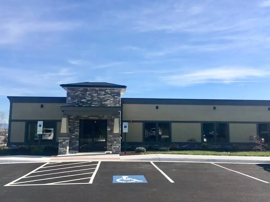 Dental Health Associates - Verona - Professional dental clinic exterior with modern facilities