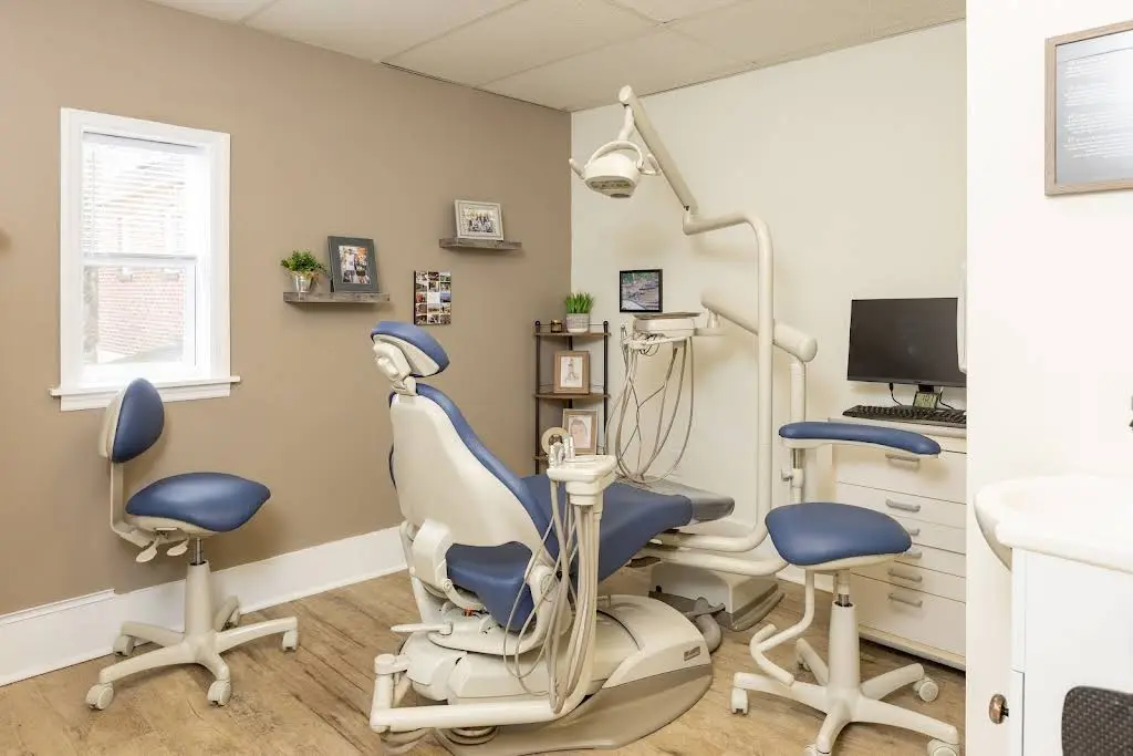 Douglas D. Wright DDS