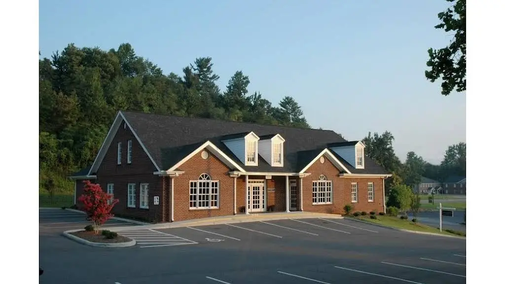 Mill Mountain Dentistry - Professional dental clinic exterior with modern facilities