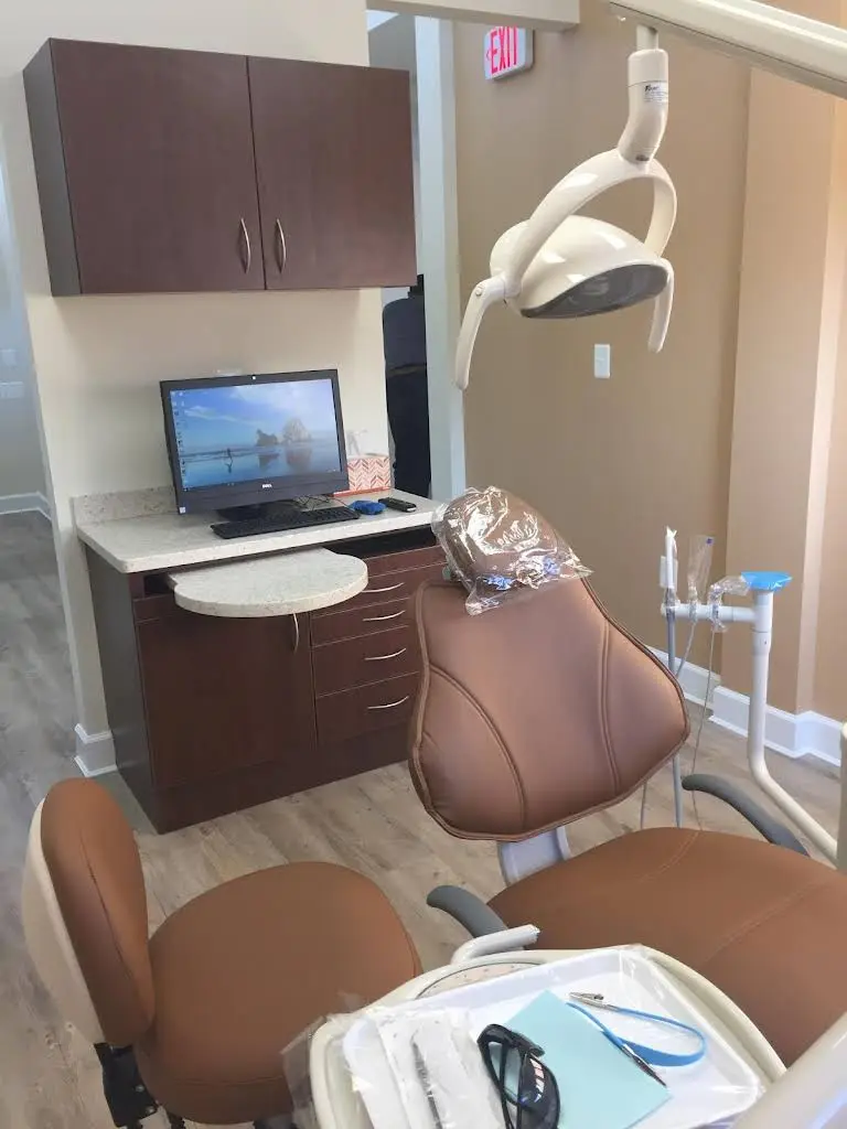 Strasburg Family Dentistry - Professional dental clinic exterior with modern facilities