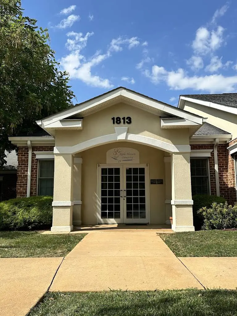 Apple Blossom Dentistry - Professional dental clinic exterior with modern facilities