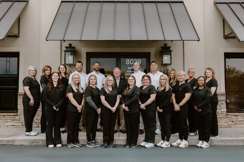 Knoxville Endodontics - Professional dental clinic exterior with modern facilities