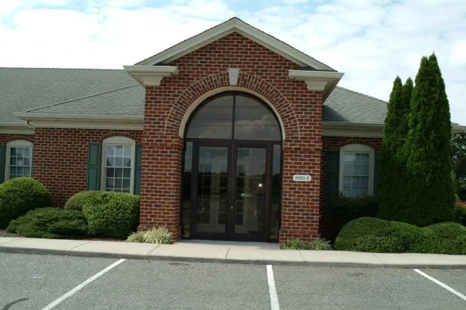 Dr. Kevin S. Midkiff Family & Cosmetic Dentistry - Professional dental clinic exterior with modern facilities