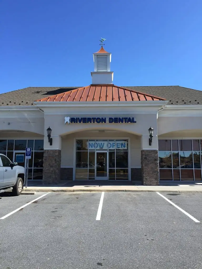 Riverton Dental Care - Professional dental clinic exterior with modern facilities