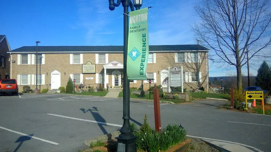Horton Family Dentistry - Professional dental clinic exterior with modern facilities