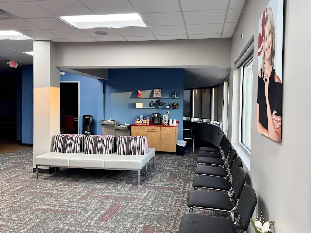 Smile Doctors Orthodontics - Knoxville Mabry Hood - Professional dental clinic exterior with modern facilities